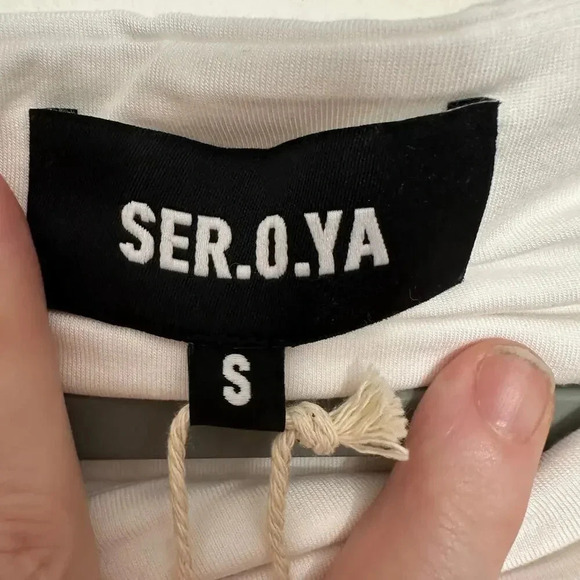 Ser.O.Ya NWT’s Artemis chest cut out long sleeve crop top. Size small - Picture 5 of 7